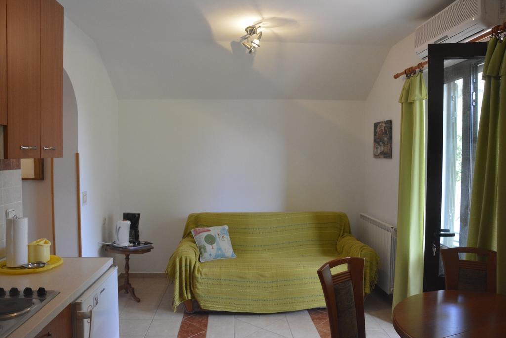 Apartments Bakuk Stari Grad  Exterior photo